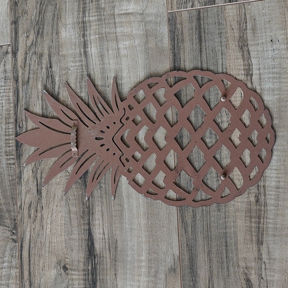 GUC Metal pineapple wall decor - Picture 3 of 5